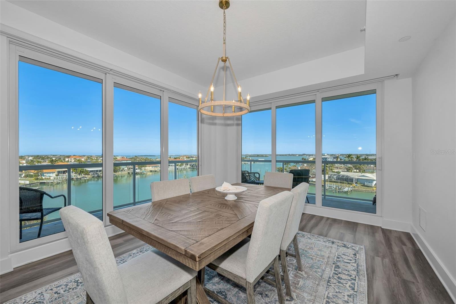 formal dining area