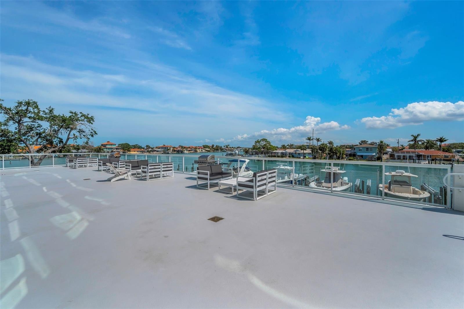 sundeck area