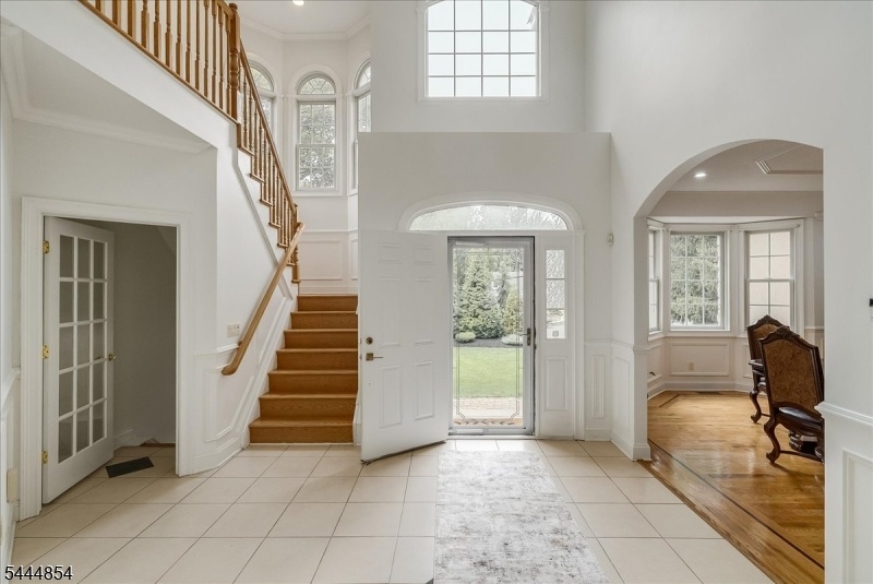 Foyer - Staircase