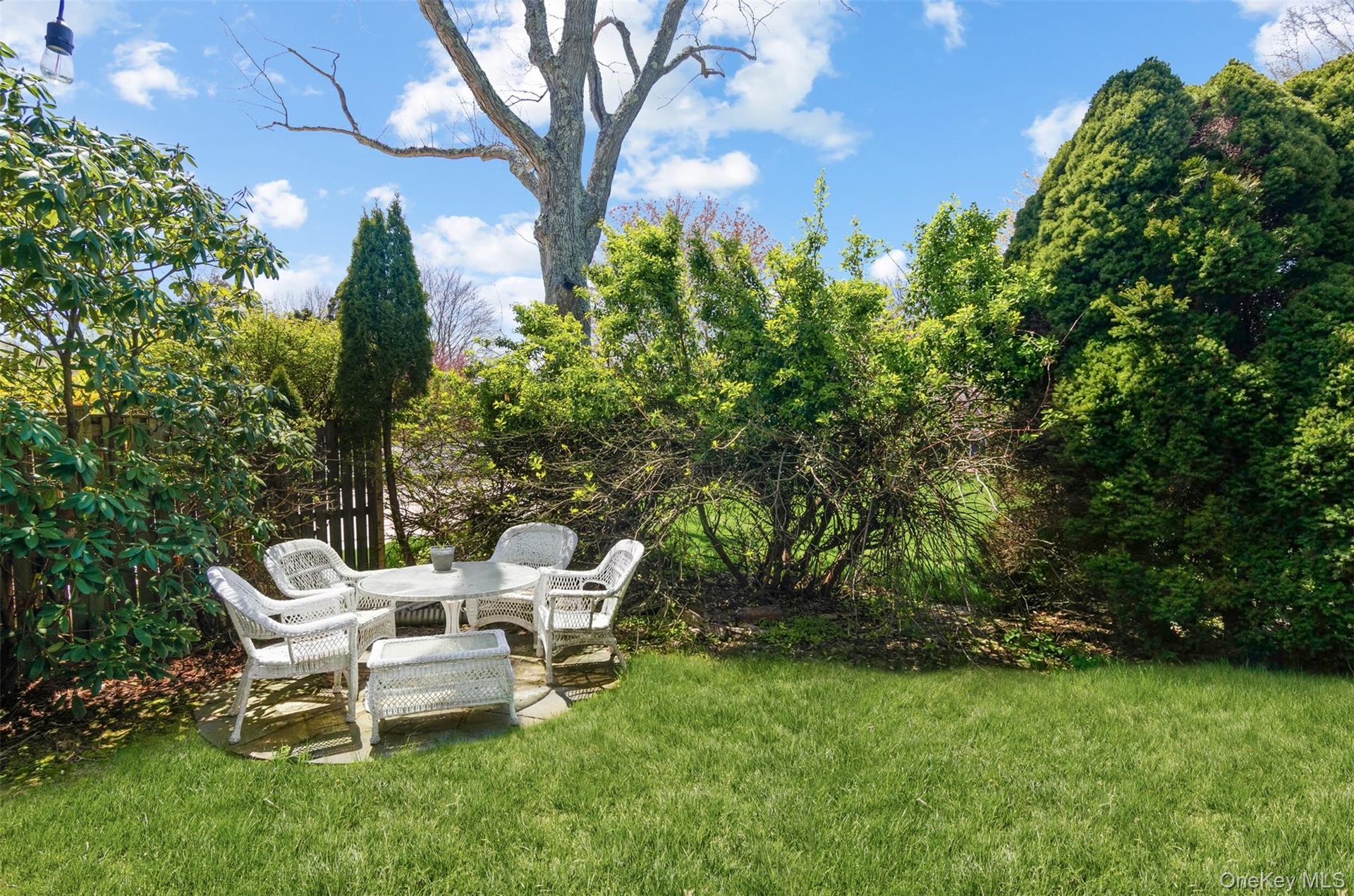 Quiet private yard
