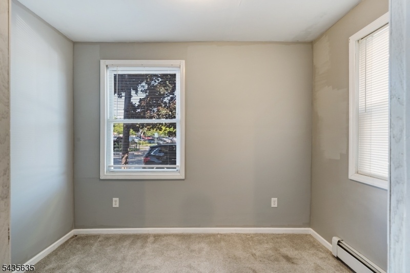 1st Unit Small Bedroom/office