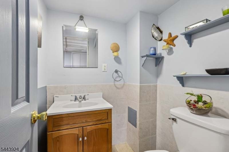 Basement half Bathroom