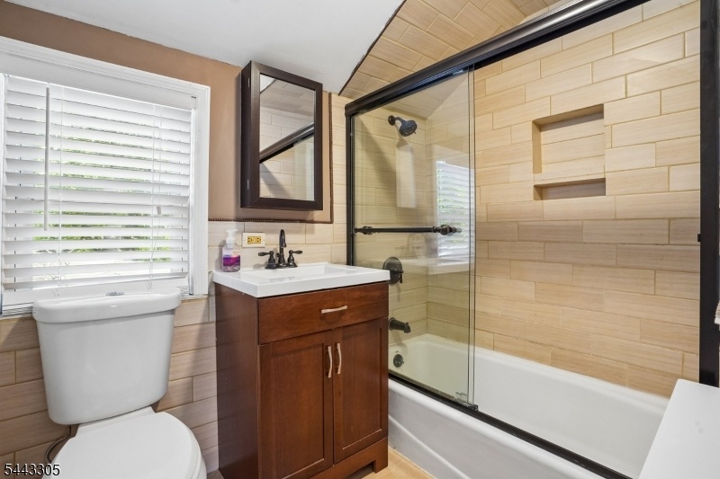 Full Bath