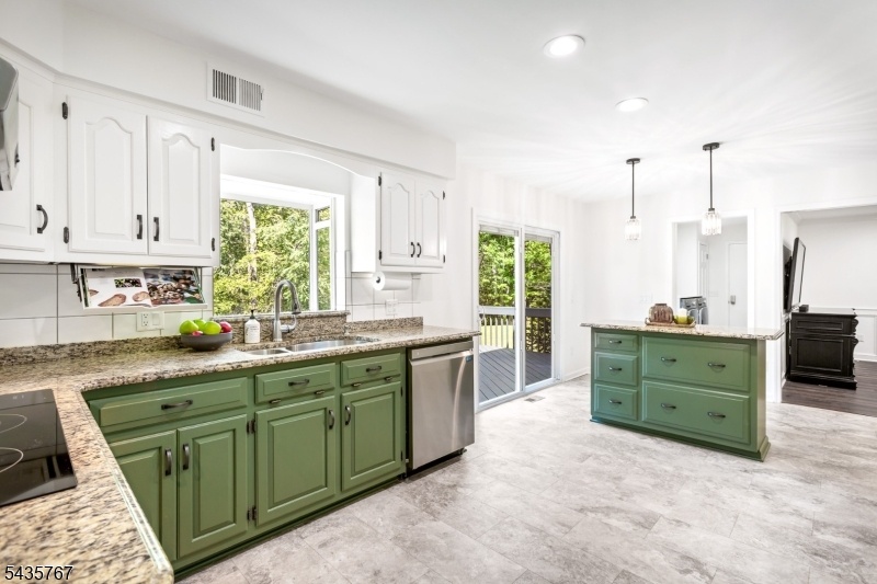 Kitchen 3