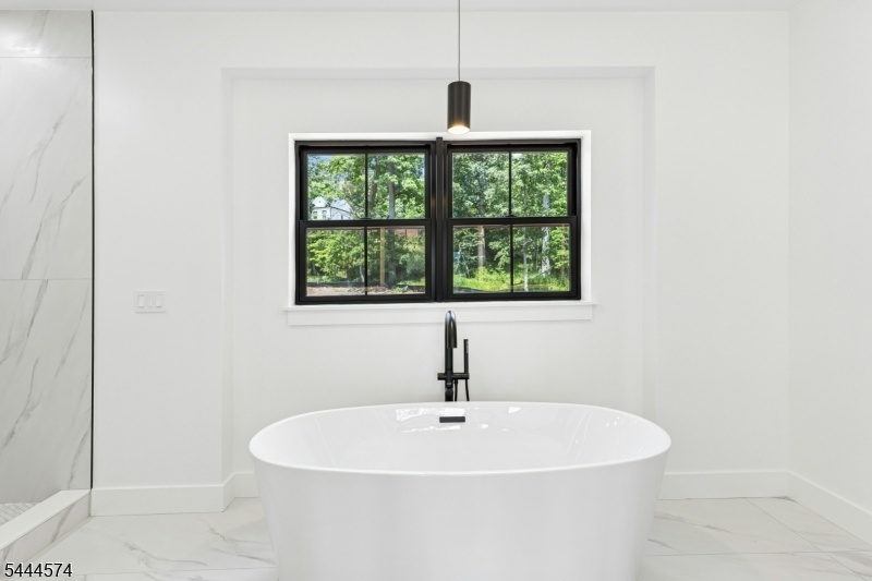 Soaking Tub