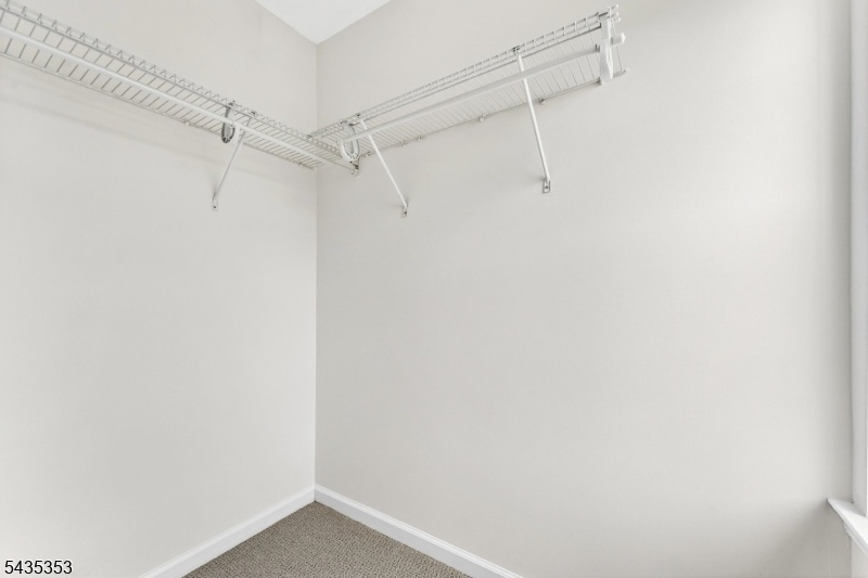 Walk in closet, 2nd bedroom