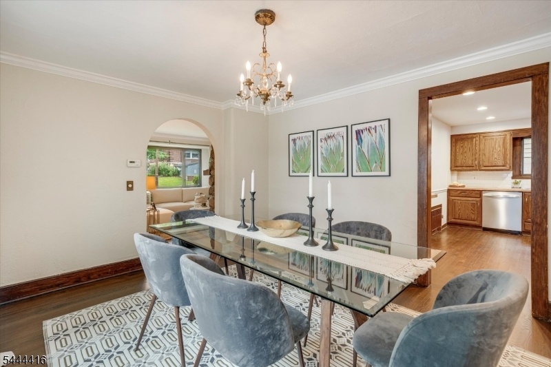 Dining Room 5 of 5