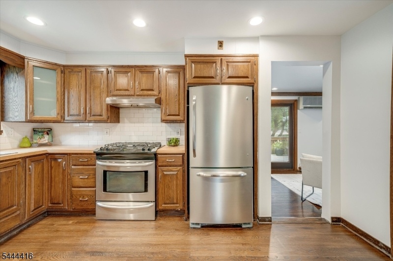 Kitchen 5 of 5