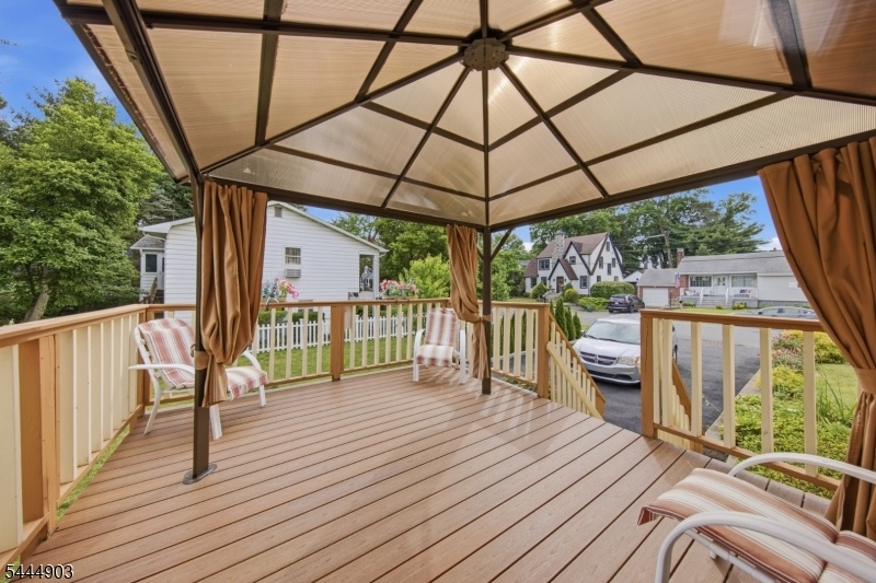 Deck / Gazebo