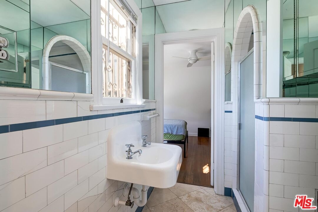 Secondary Bath