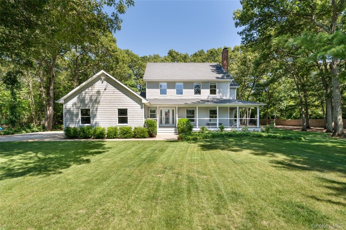 4 bed, 2.5 bath colonial farmhouse set on 1 acre