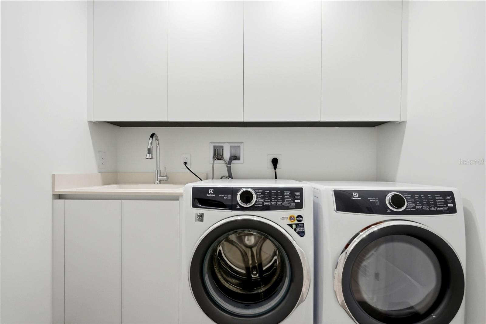 Ensuite Laundry
