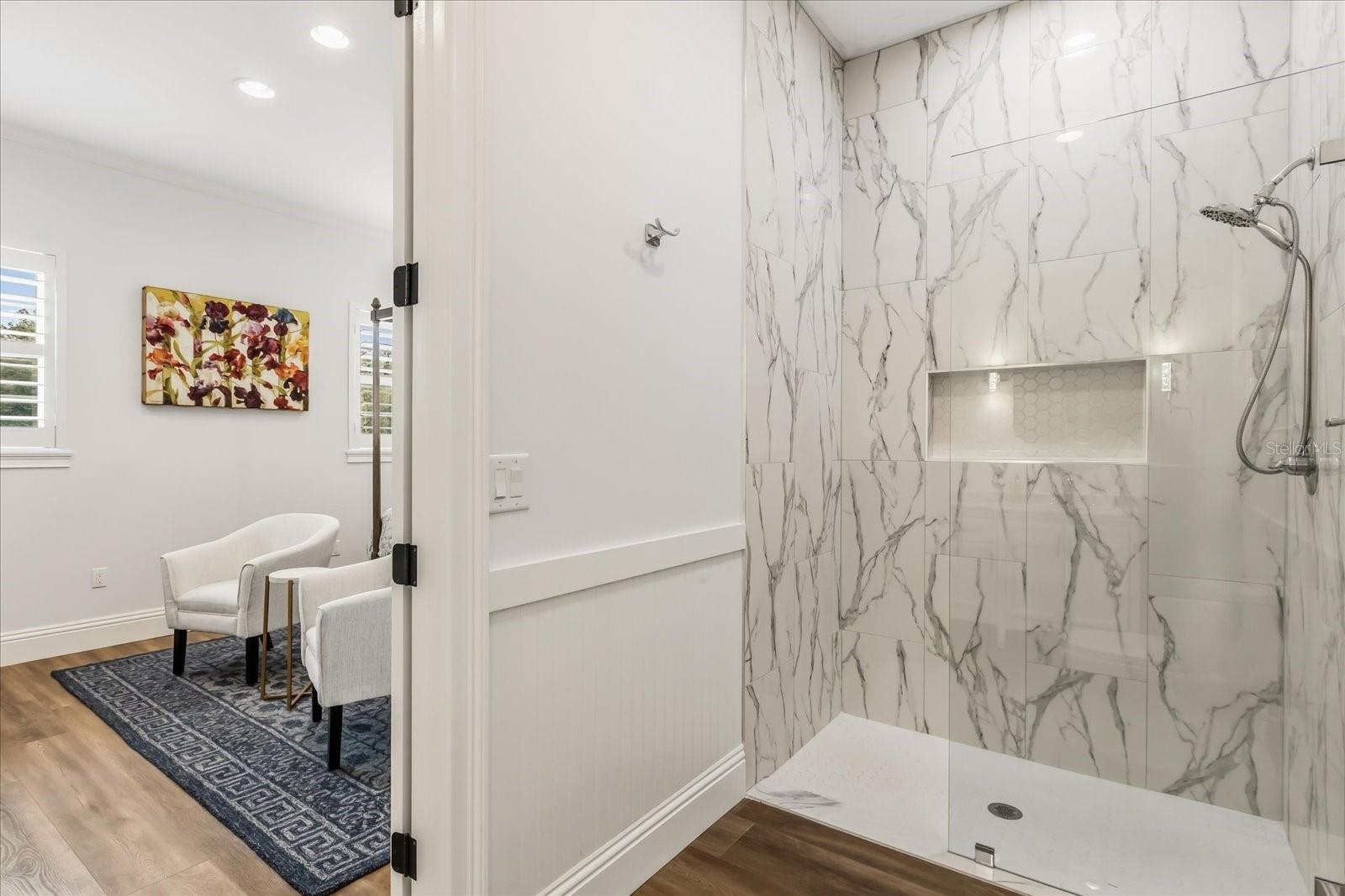 Guest room downstairs bath