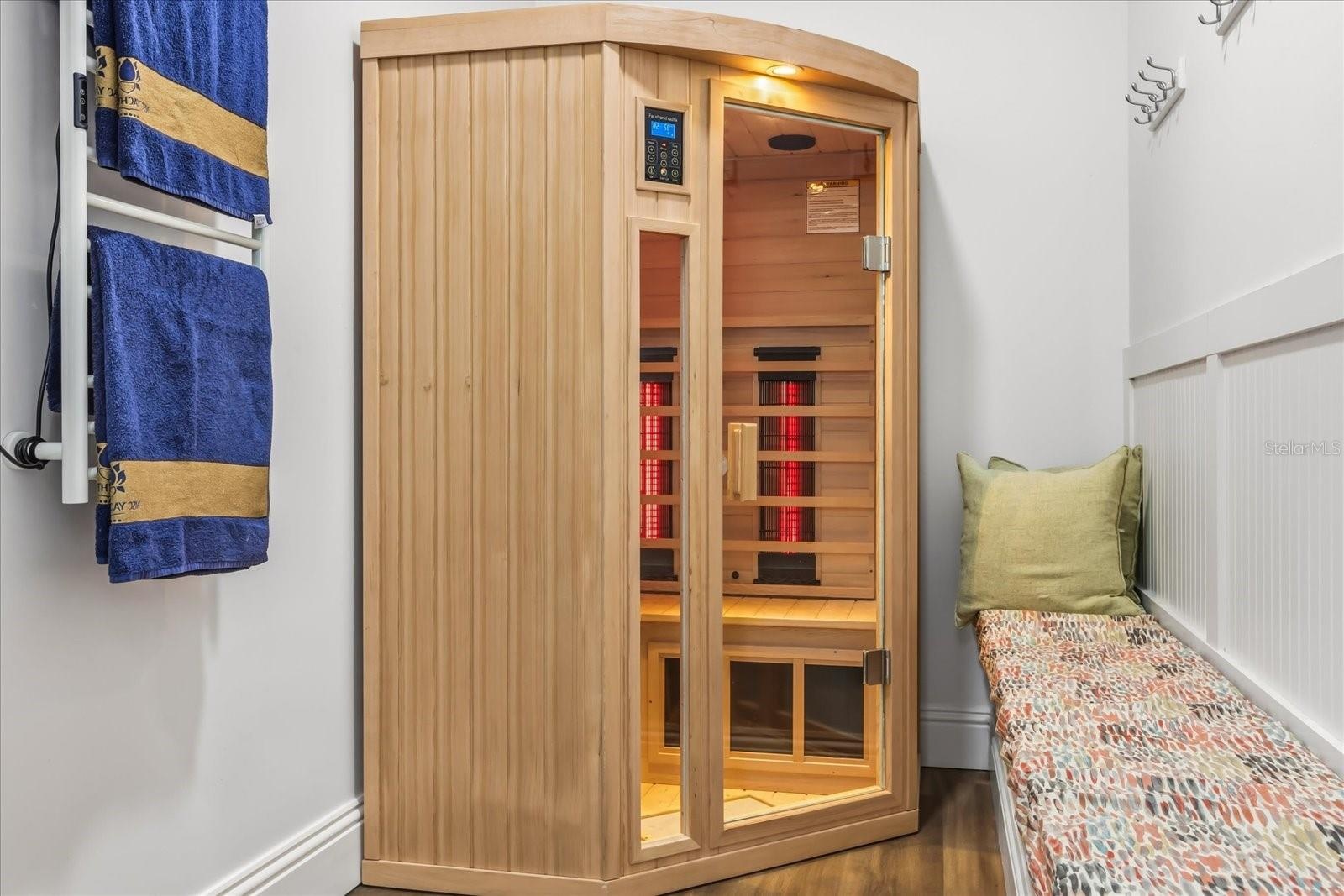 Sauna/changing room