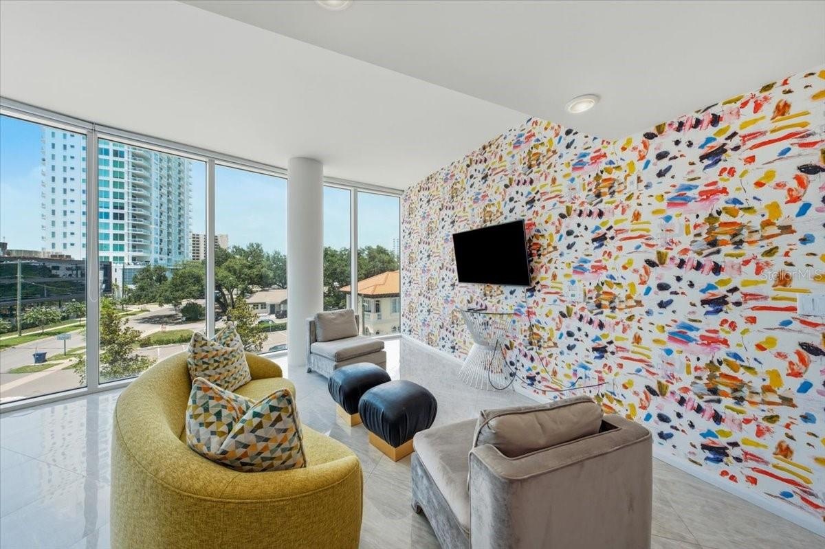 Guest living area