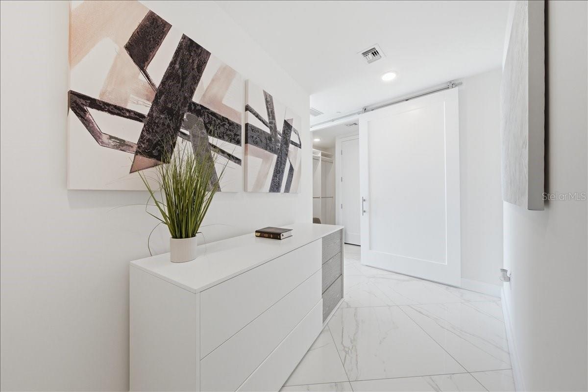 Exceptional hallway design