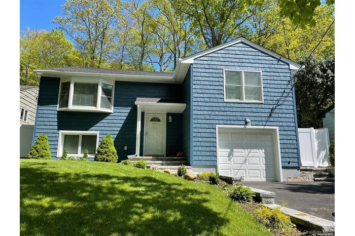 Welcome Home to 84 Ocean AveNorthport Village
