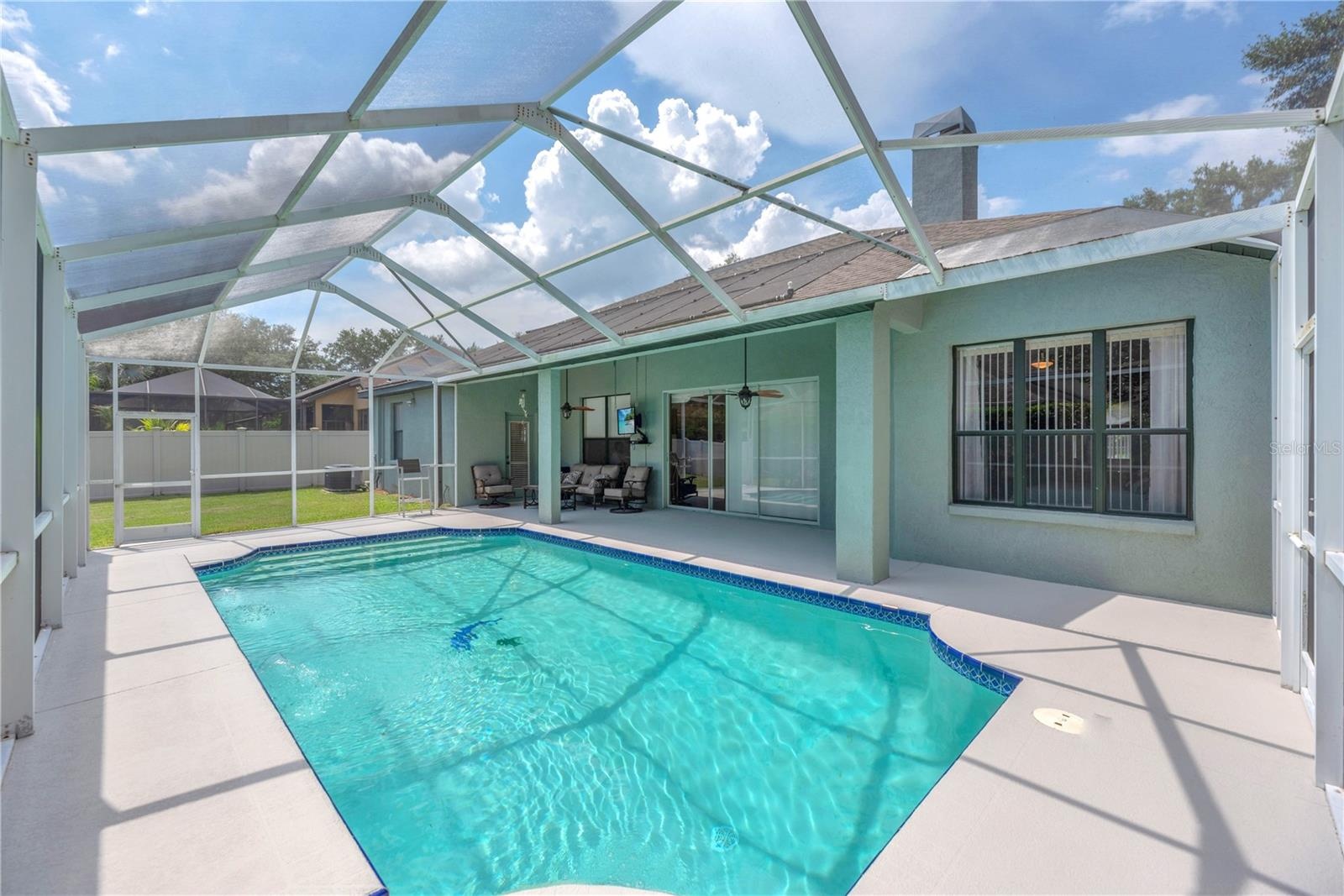 The pool has a child saftey fence and is heated by a Solar panel installed in Dec 2021.