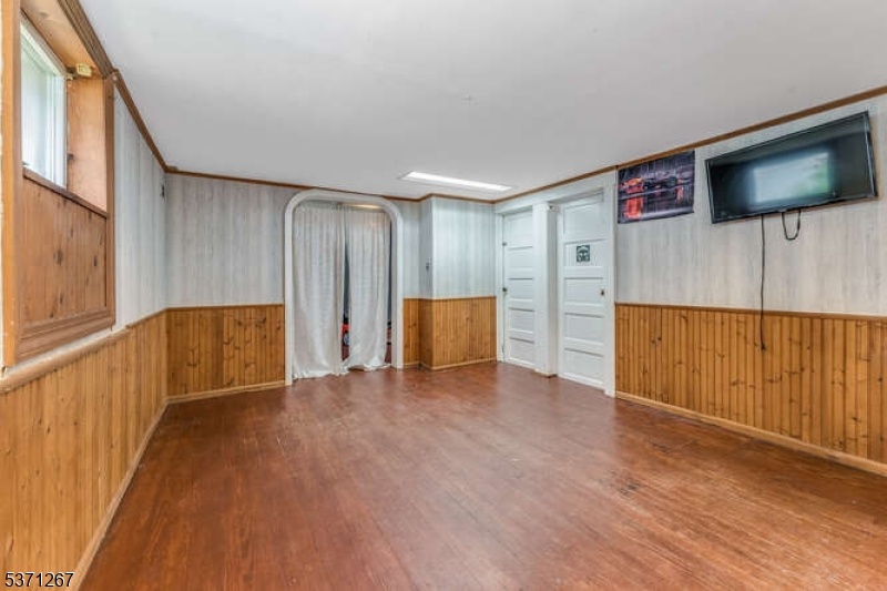 FINISHED BASEMENT