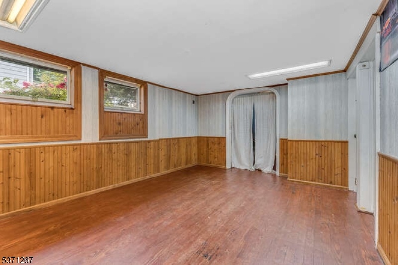 FINISHED BASEMENT