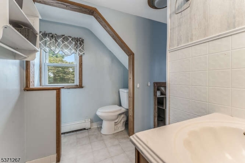 FULL BATH - 2ND FLOOR