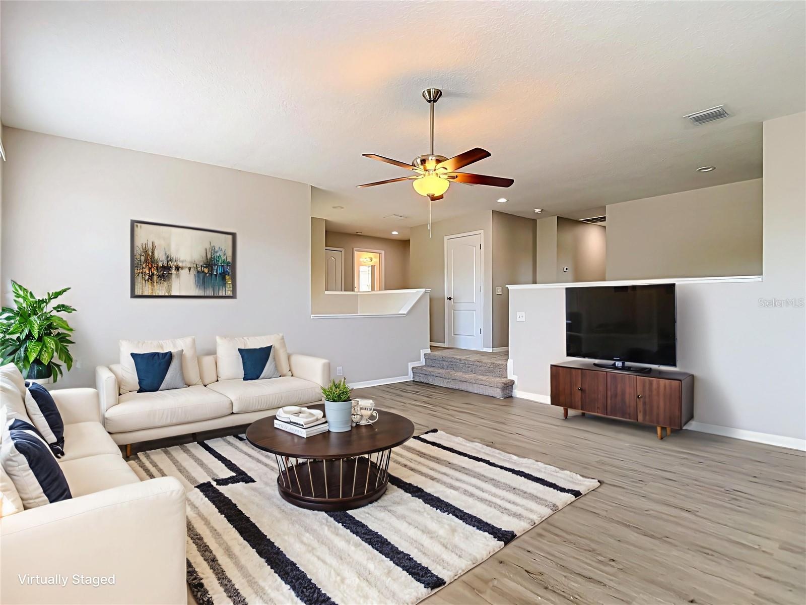 Large Bonus room