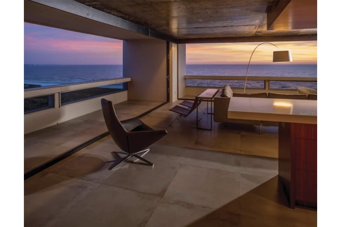 The Residence Living
