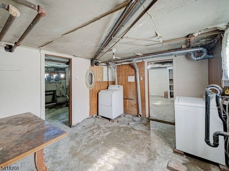 Basement / Laundry Room