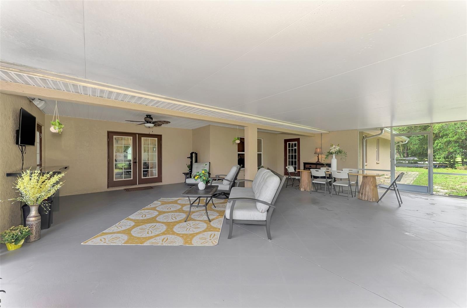 Covered dining and entertainment area