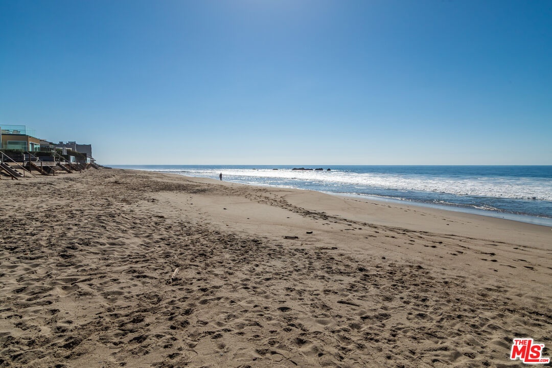 Colony Beach