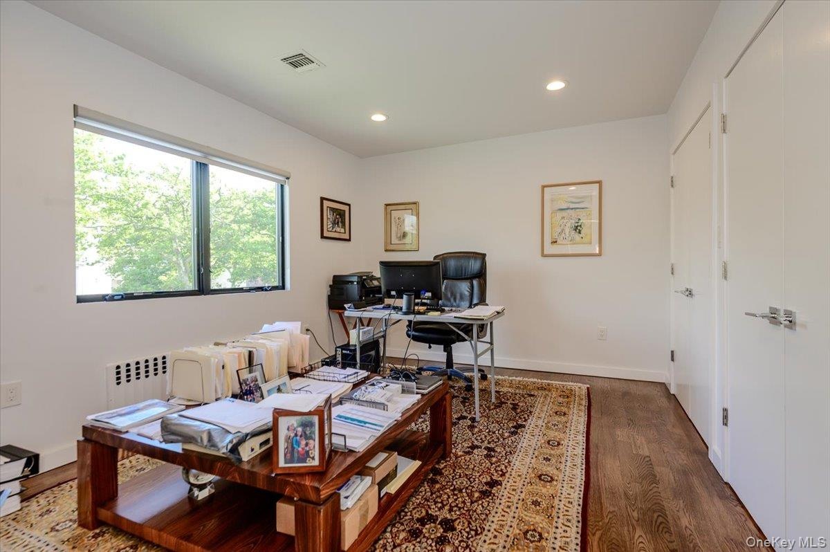 Office/Bedroom 4