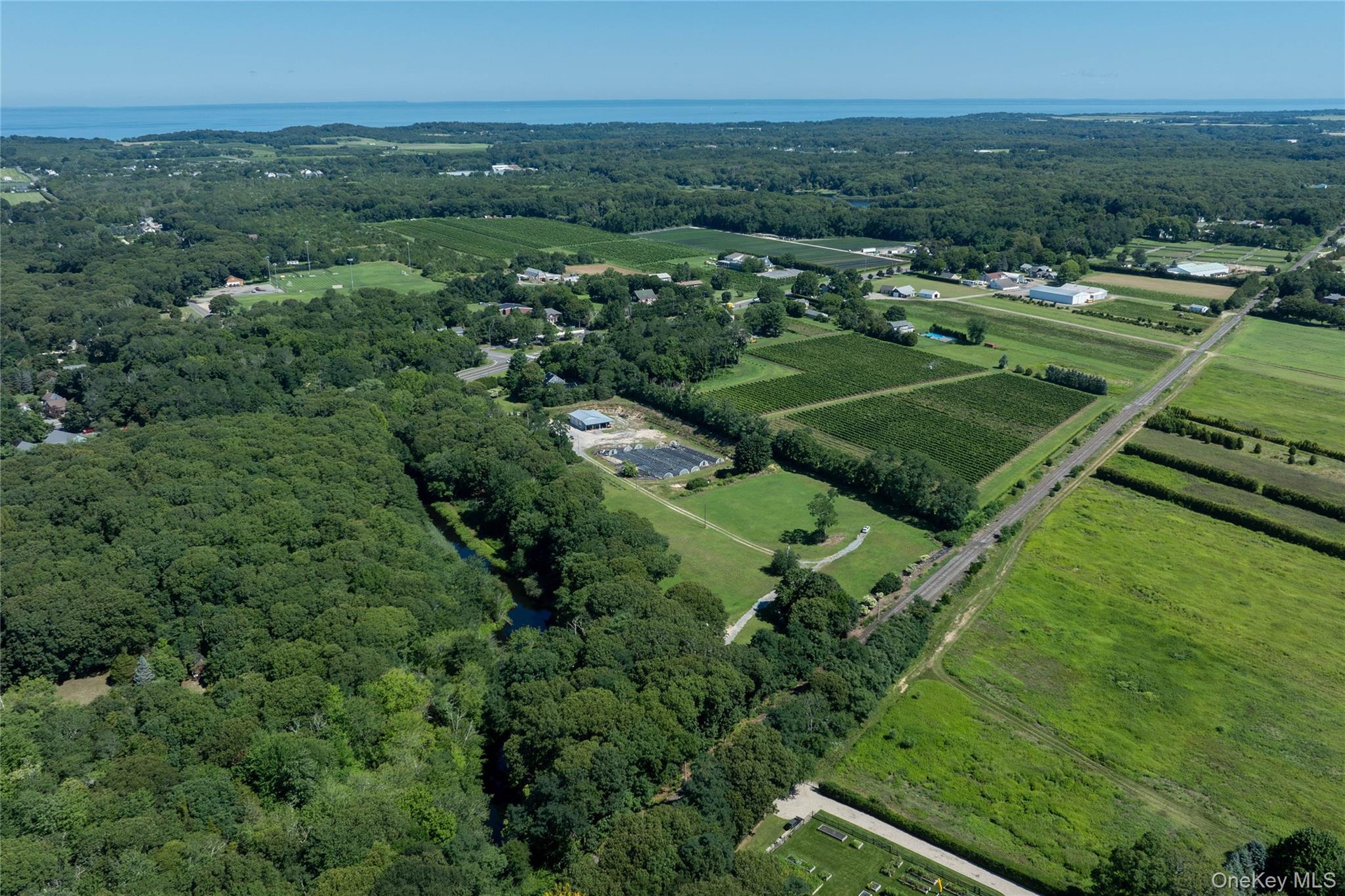 Beautiful North Fork location