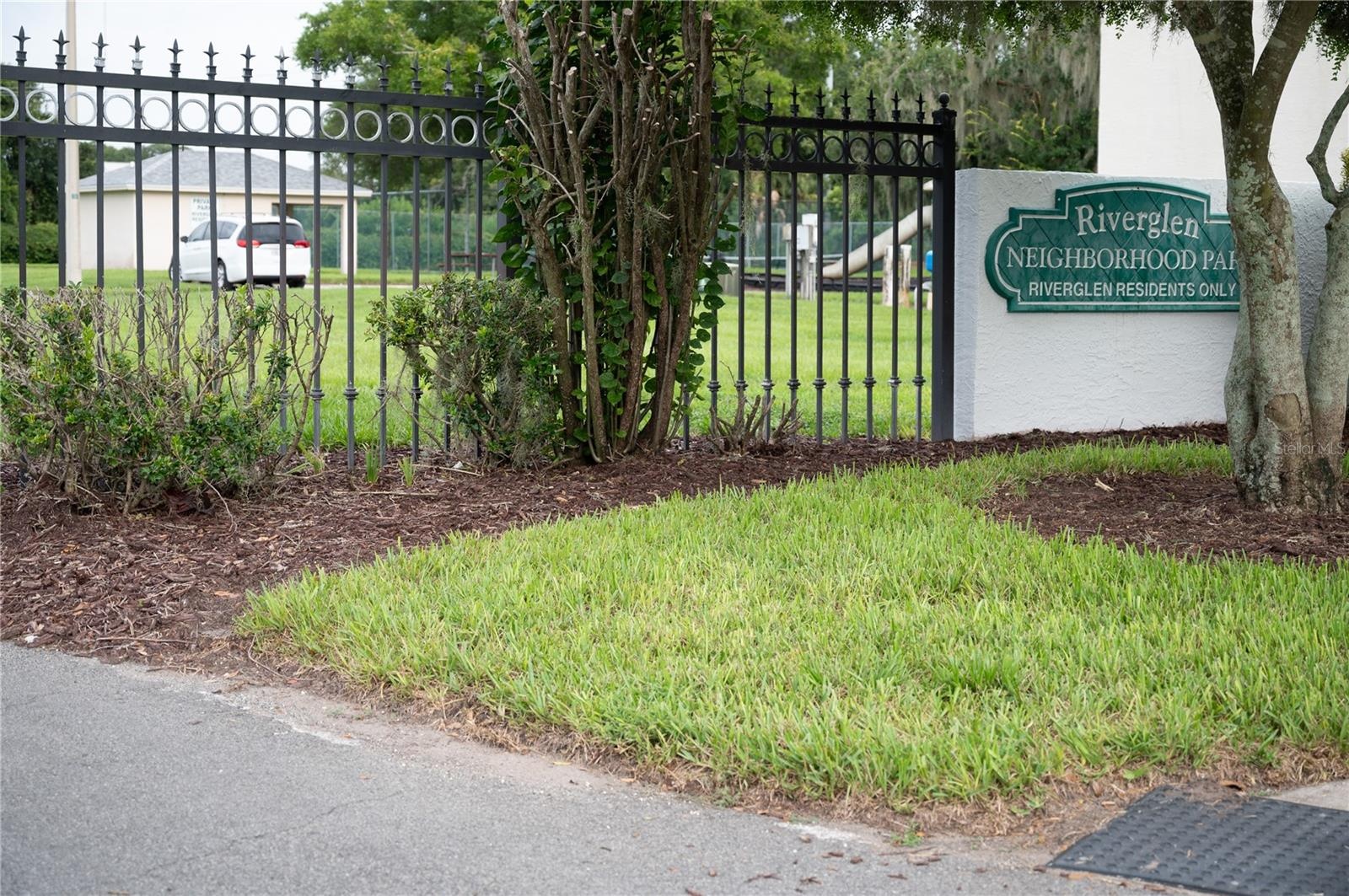 Riverglen community amenities