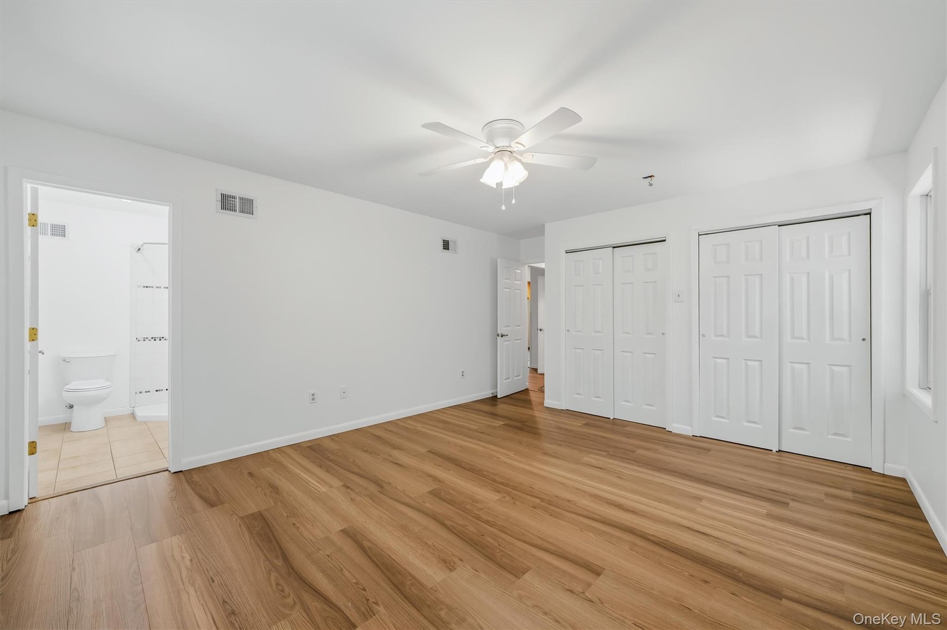 131 Hill Road Primary Bedroom