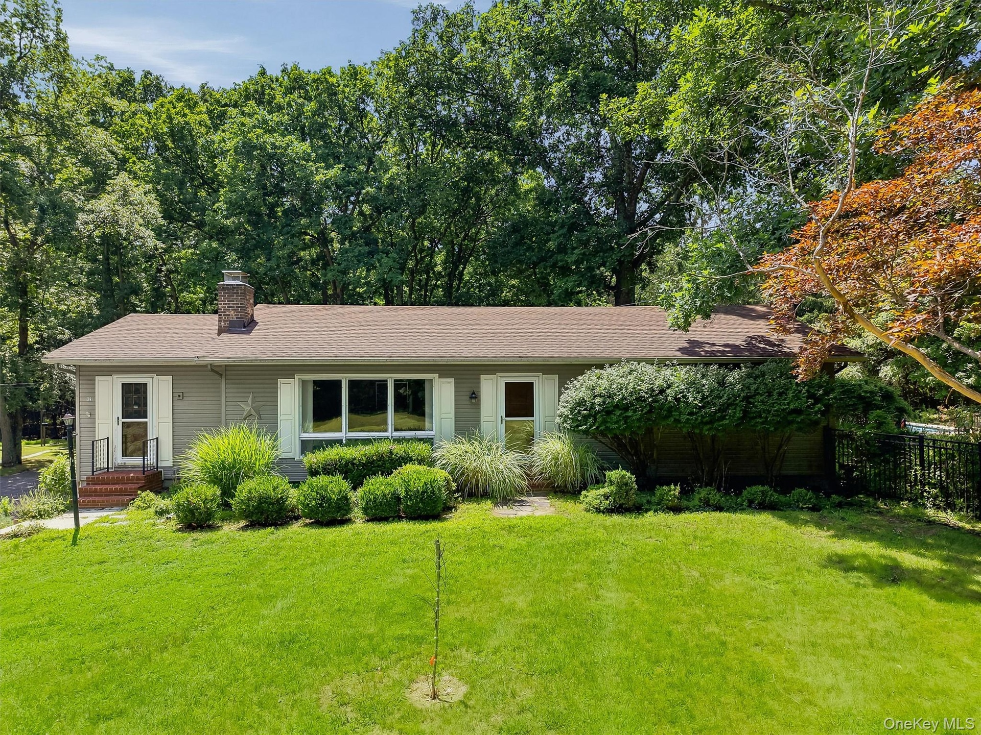 129 Hill Road Front of Home