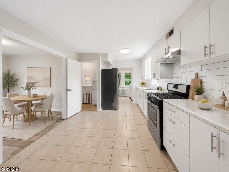Kitchen sideview