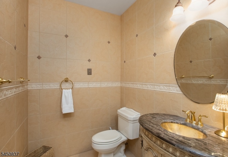 Powder Room 2