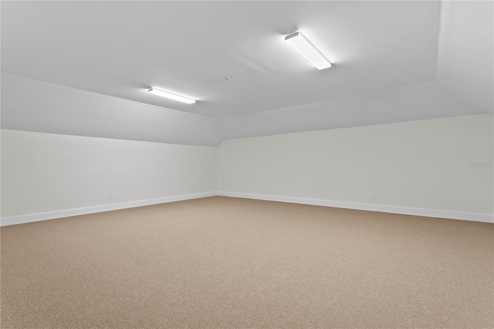 800 Sq Ft MOL Bonus room