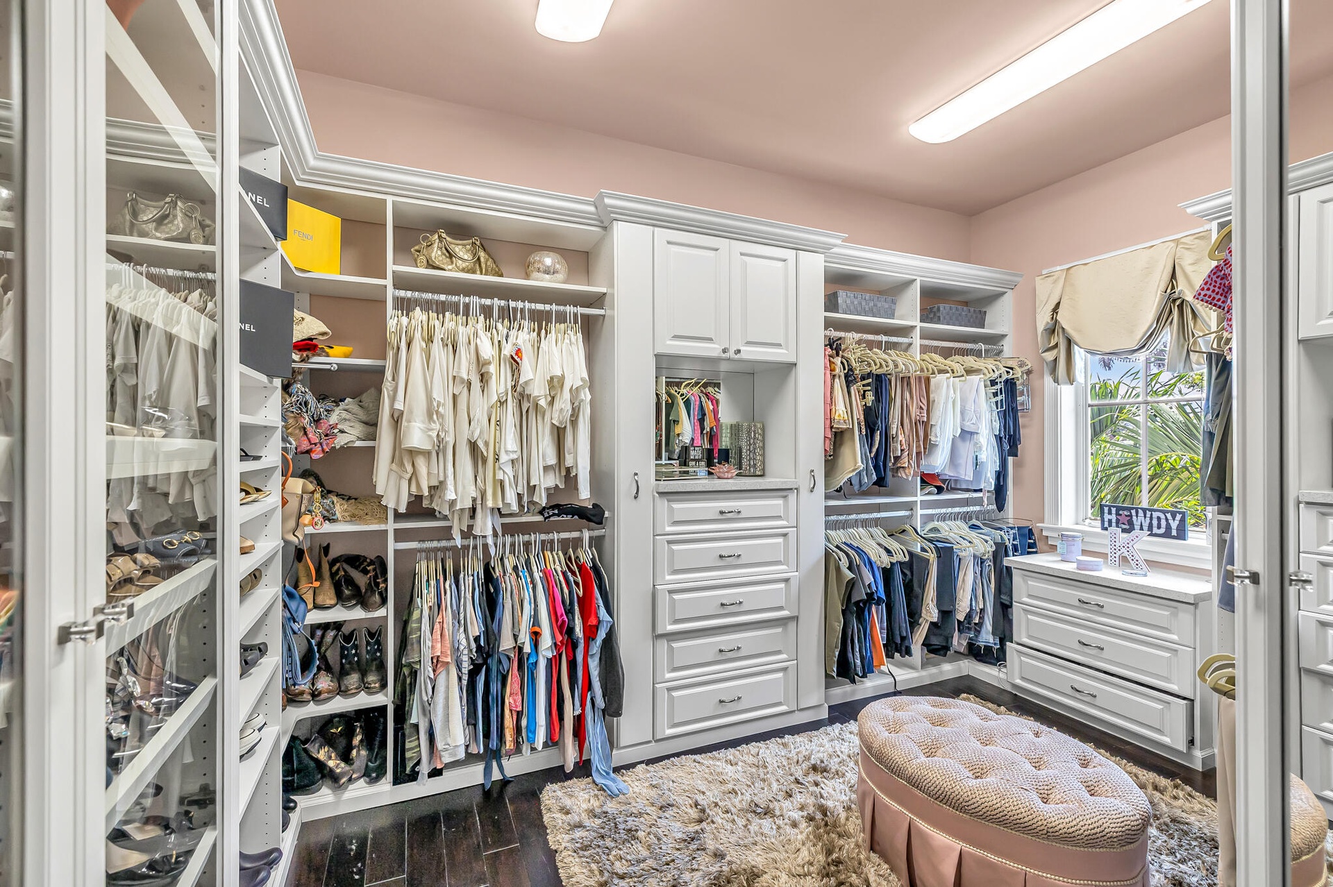 primary bedroom walk in closet