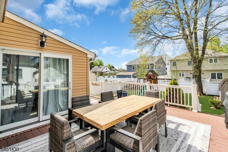 Deck 1