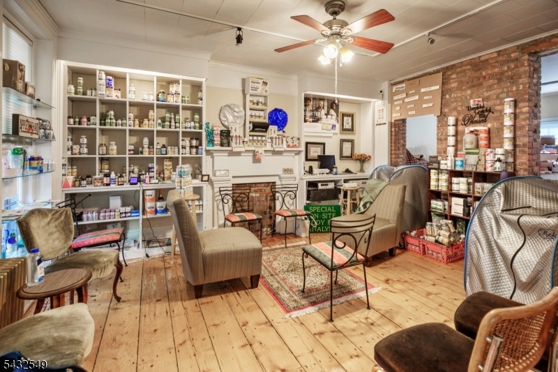 Body & Mind Health Store