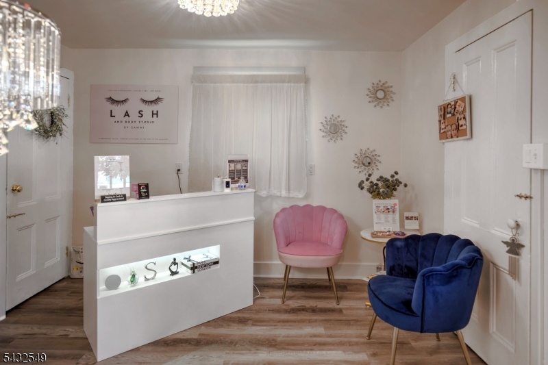 32 Brownlee Pl - Reception
