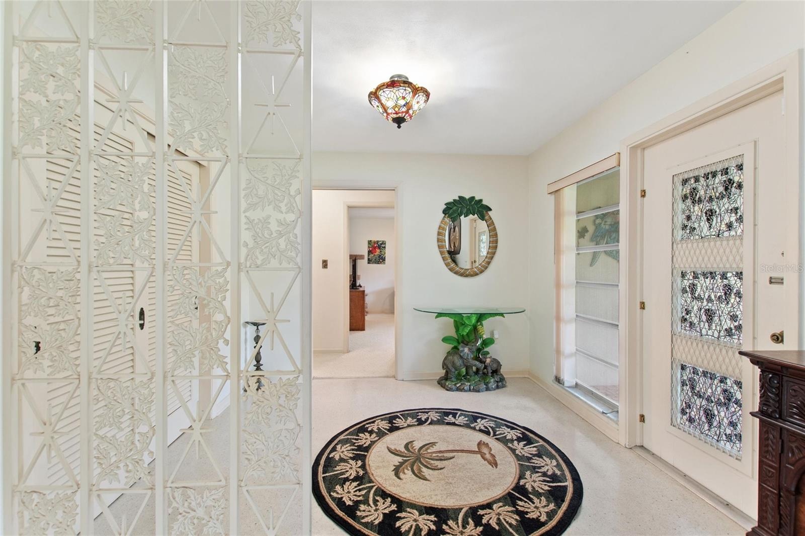 Foyer entrance.  To the right leads to bedrooms on the south side of the house.