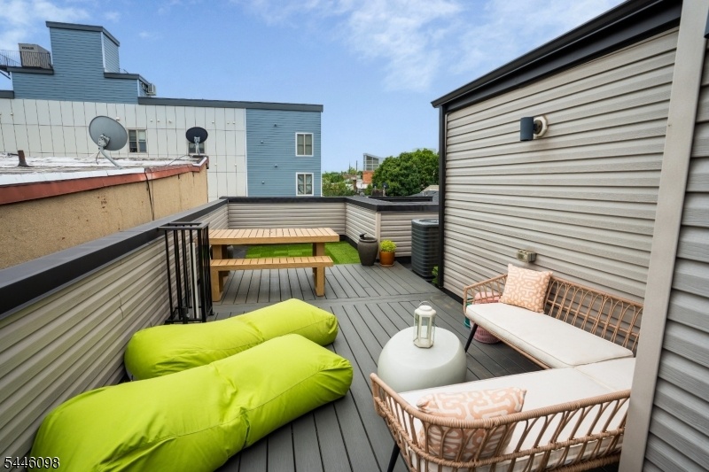 Private rooftop terrace