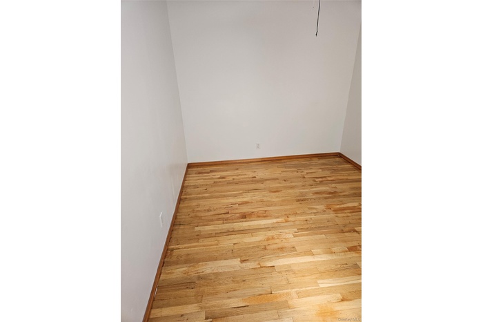 Bedroom number one can fit Queen size bedroom set