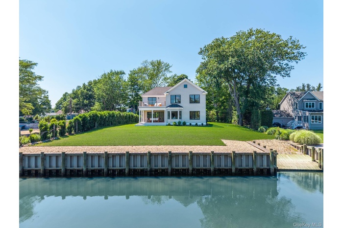 195 Williamsburg Drive, Southold