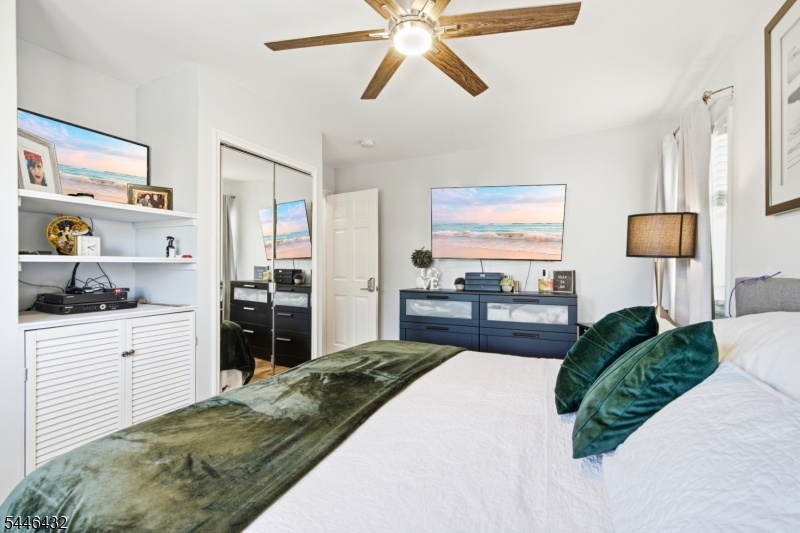 Bedroom #1