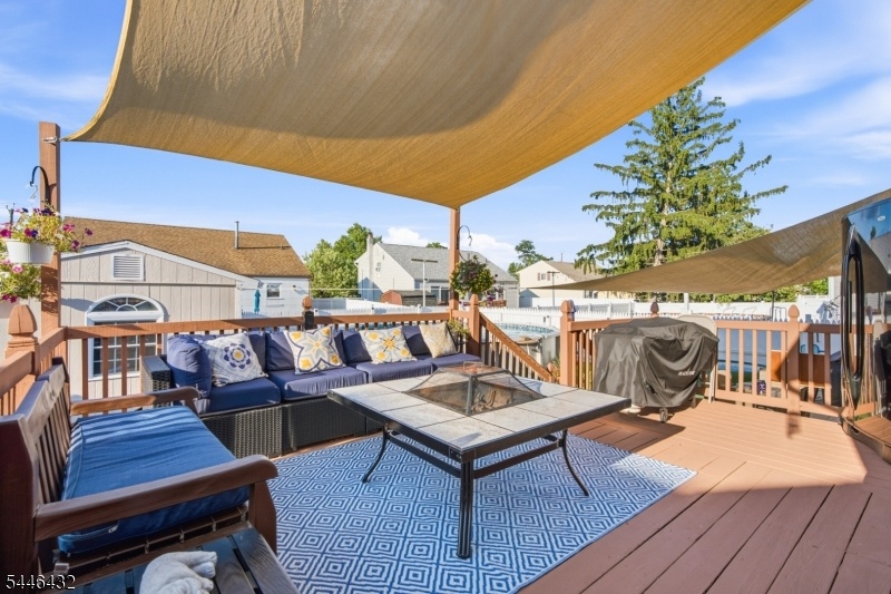 Outdoor Deck & Seating Area