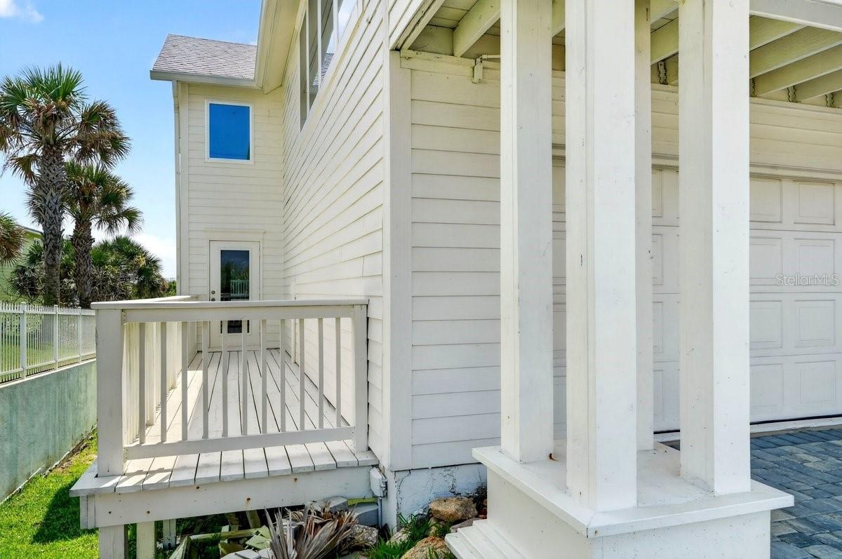 1st Floor NE Deck