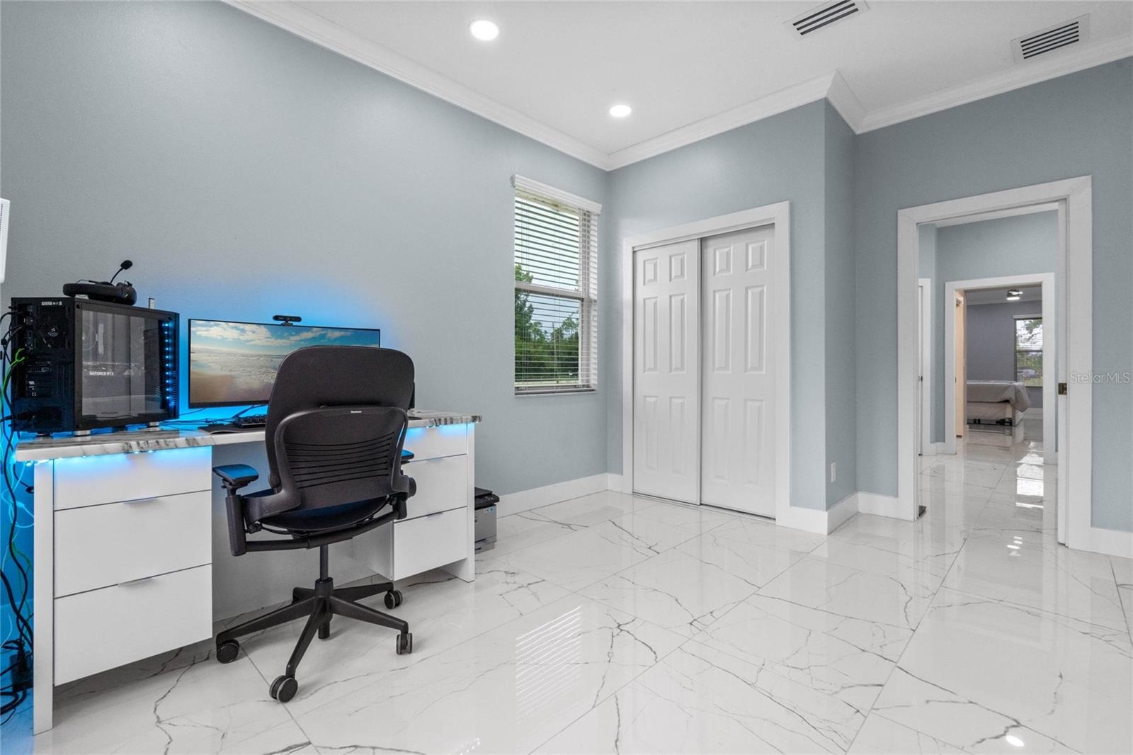 Office/Bedroom 4